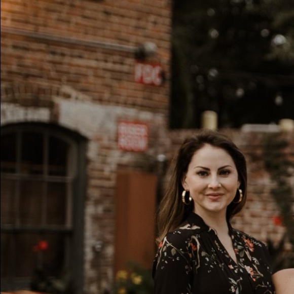 Meet your Posher, Morgan - Picture 1 of 1